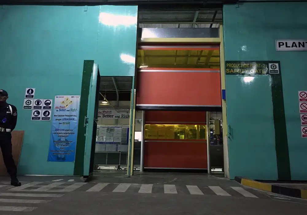 cua cuon nhanh sieu toc 169